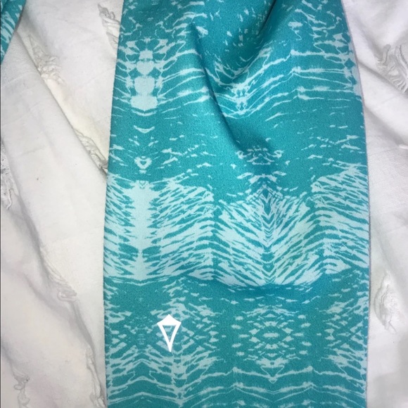 Very good condition blue Ivivva legging!size 14 - Picture 3 of 3